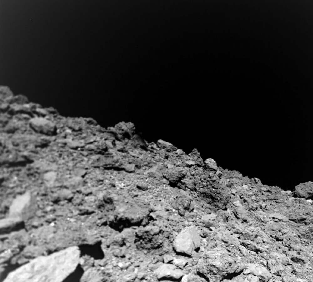 površina-asteroida-ryugu