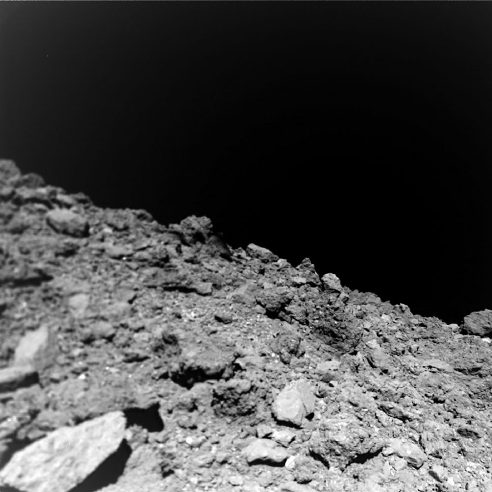 površina-asteroida-ryugu