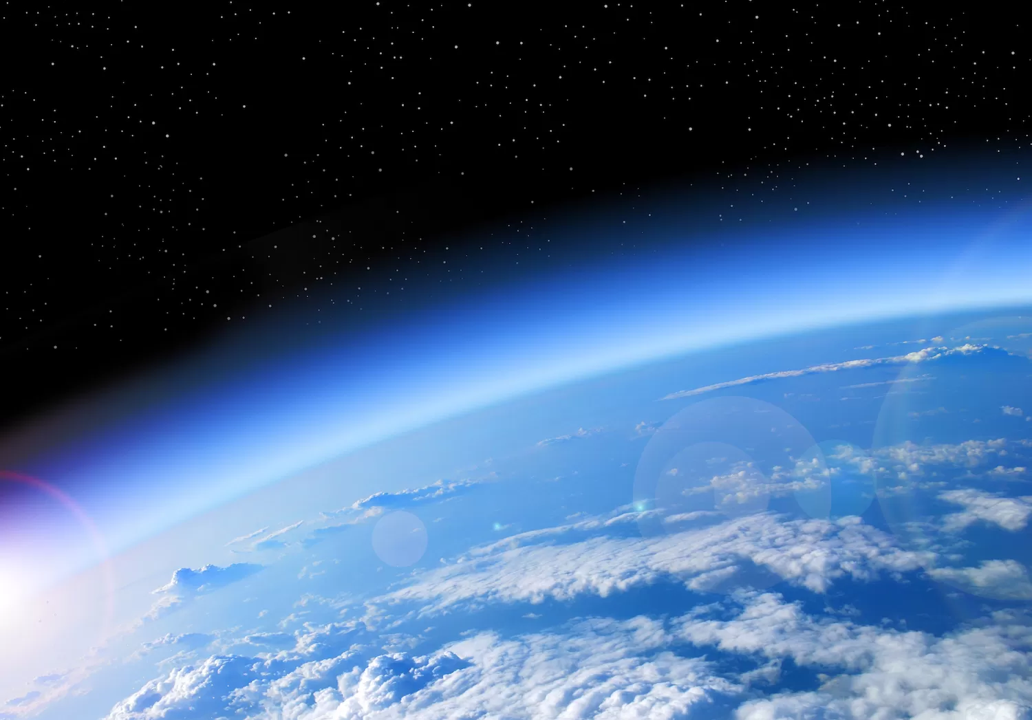 Zemljina atmosfera. Izvor: NASA.