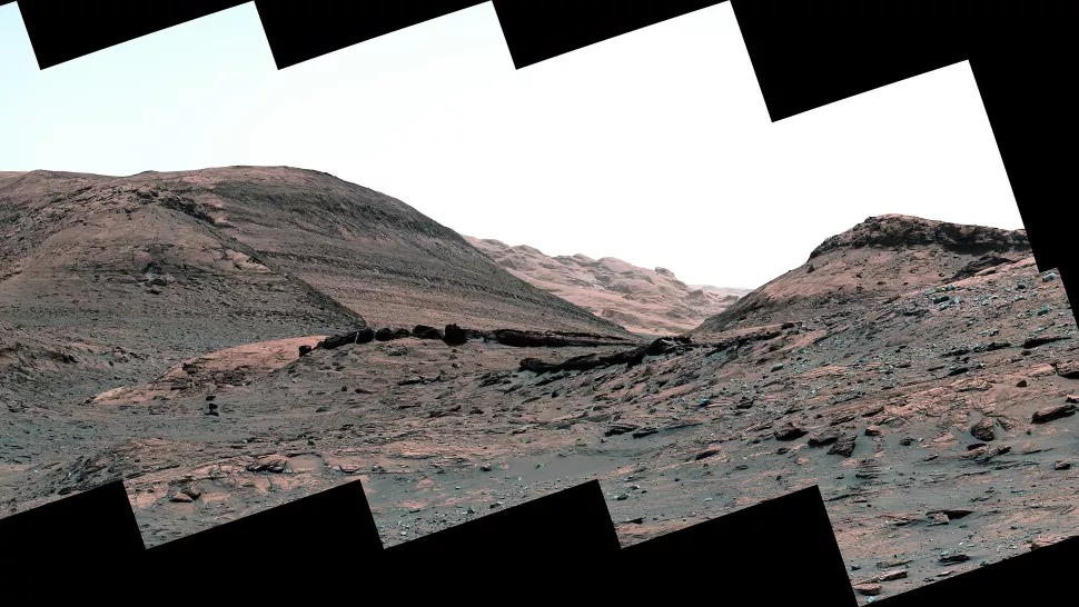 Curiosity je 2. svibnja 2022. godine u sklopu dužeg istraživanja proučavanja vlažnih uvjeta drevnog Marsa proučio regiju koja sadrži sulfate (©NASA/JPL-Caltech/MSSS).