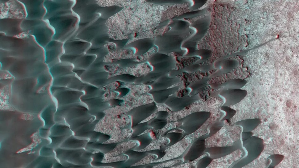 Dine u regiji 'Nili Pateri' vidljive su na ovoj 3D slici snimljenoj s Mars Reconnaissance Orbiter's High Resolution Imaging Experiment (HiRISE) (©NASA/JPL-Caltech/UArizona).