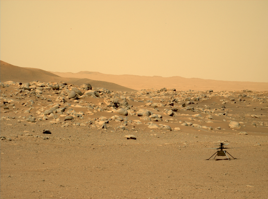 Ovu sliku NASA-inog helikoptera Ingenuity snimio je instrument Mastcam-Z rovera Perseverance 15. lipnja 2021. godine, tj. 114. marsovskog dana misije (©NASA/JPL-Caltech/ASU/MSSS).