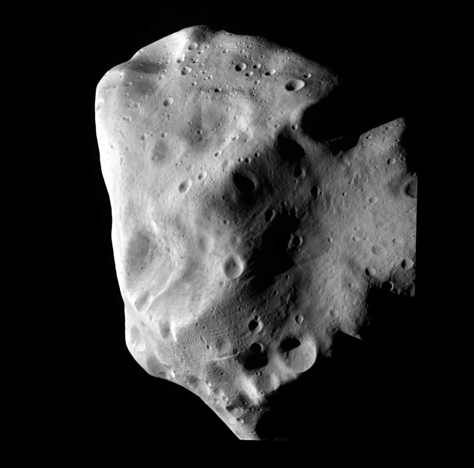 Asteroid Lutetia, jedan od asteroida koje je Gaia istraživala (©ESA 2010 MPS za OSIRIS tim MPS/UPD/LAM/IAA/RSSD/INTA/UPM/DASP /IDA).