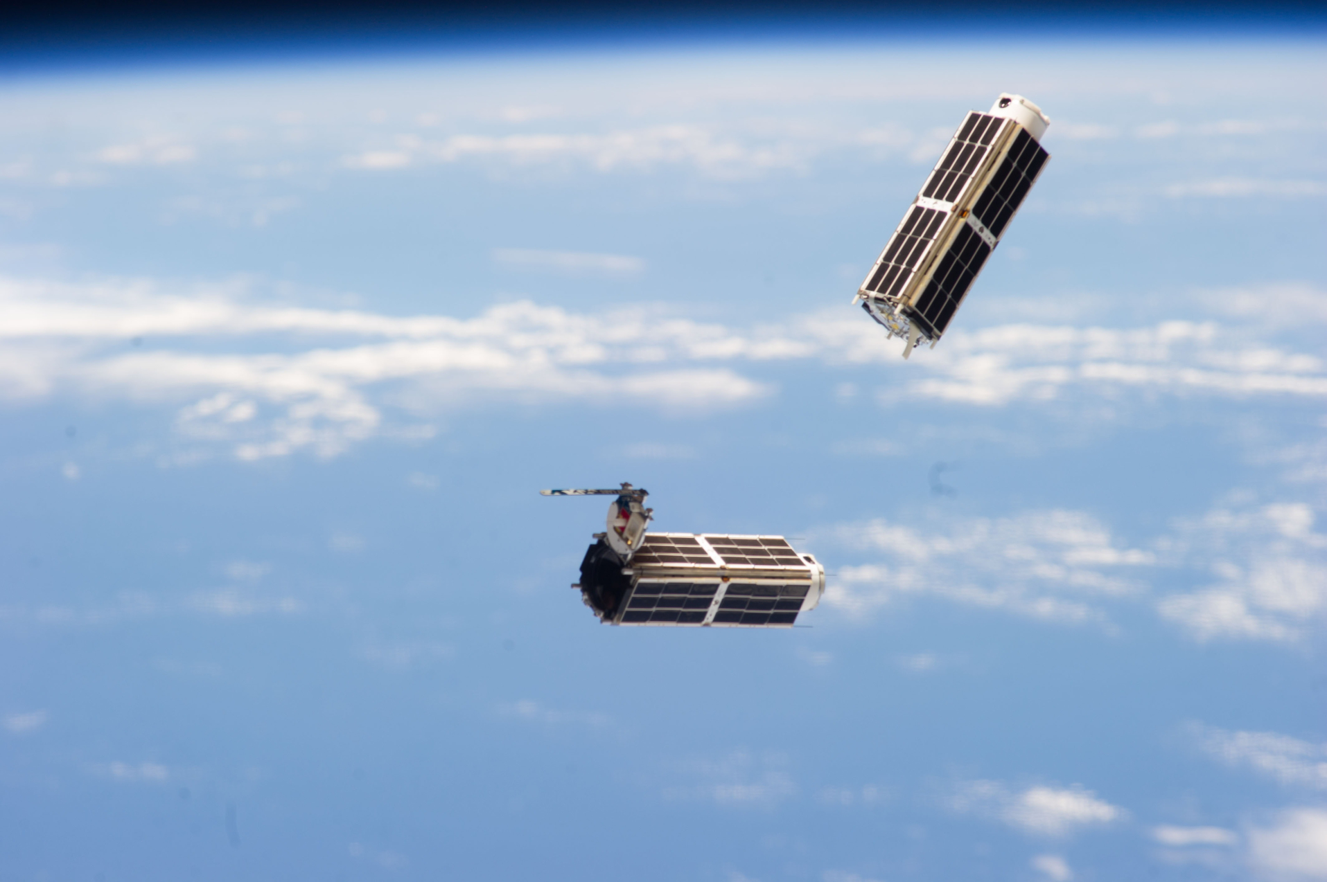CubeSetovi su mali sateliti, otprilike veličine kutije žitarica, koji bi – jednom kada ih bude lansiran dovoljan broj – trebali pružati važne podatke o solarnoj aktivnosti (©NASA).
