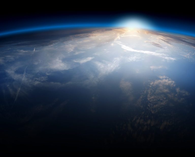 Earth-as-seen-from-space-1536x1238 (Curiosmos)