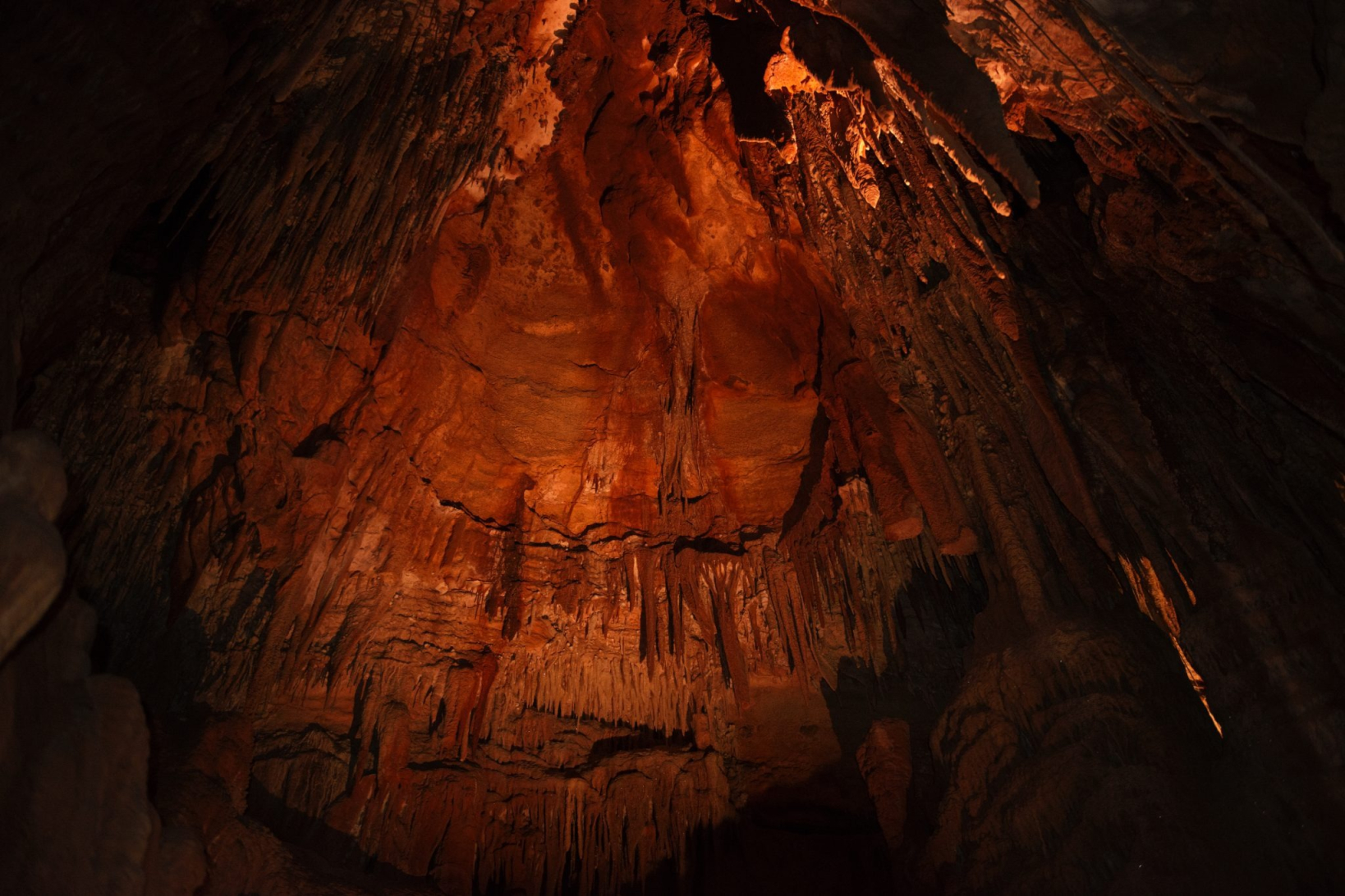 King-Soloman-cave-in-Mole-Creek (curiosmos)