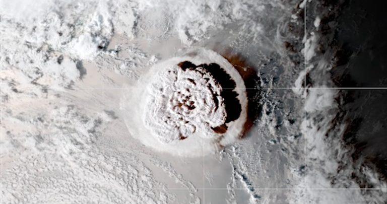 Tonga erupcija (Curiosmos)