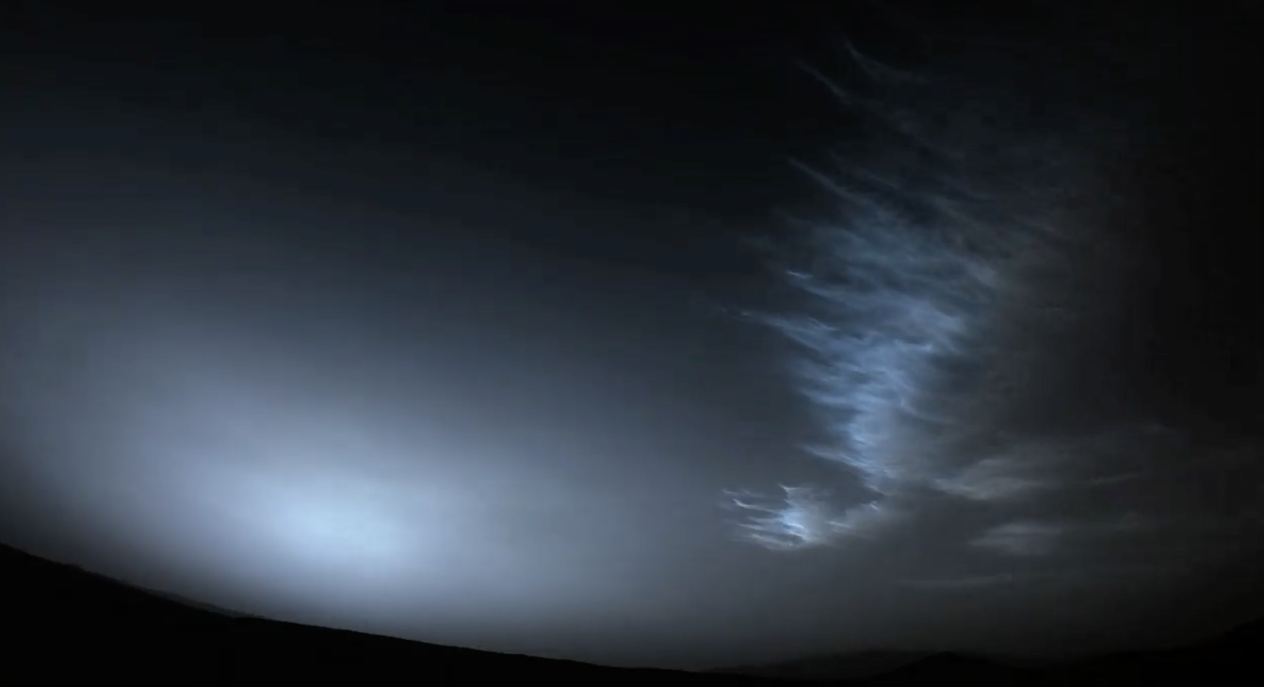 Fotografija visokih oblaka na Marsu. NASA.