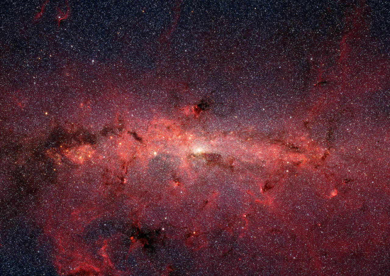 Središte galaksije Mliječnog puta viđeno infracrvenim svjetlom. Izvori - NASA, JPL-Caltech, Susan Stolovy (SSC)