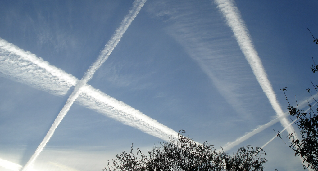 Što su chemtrails koje proizvode zrakoplovi?
