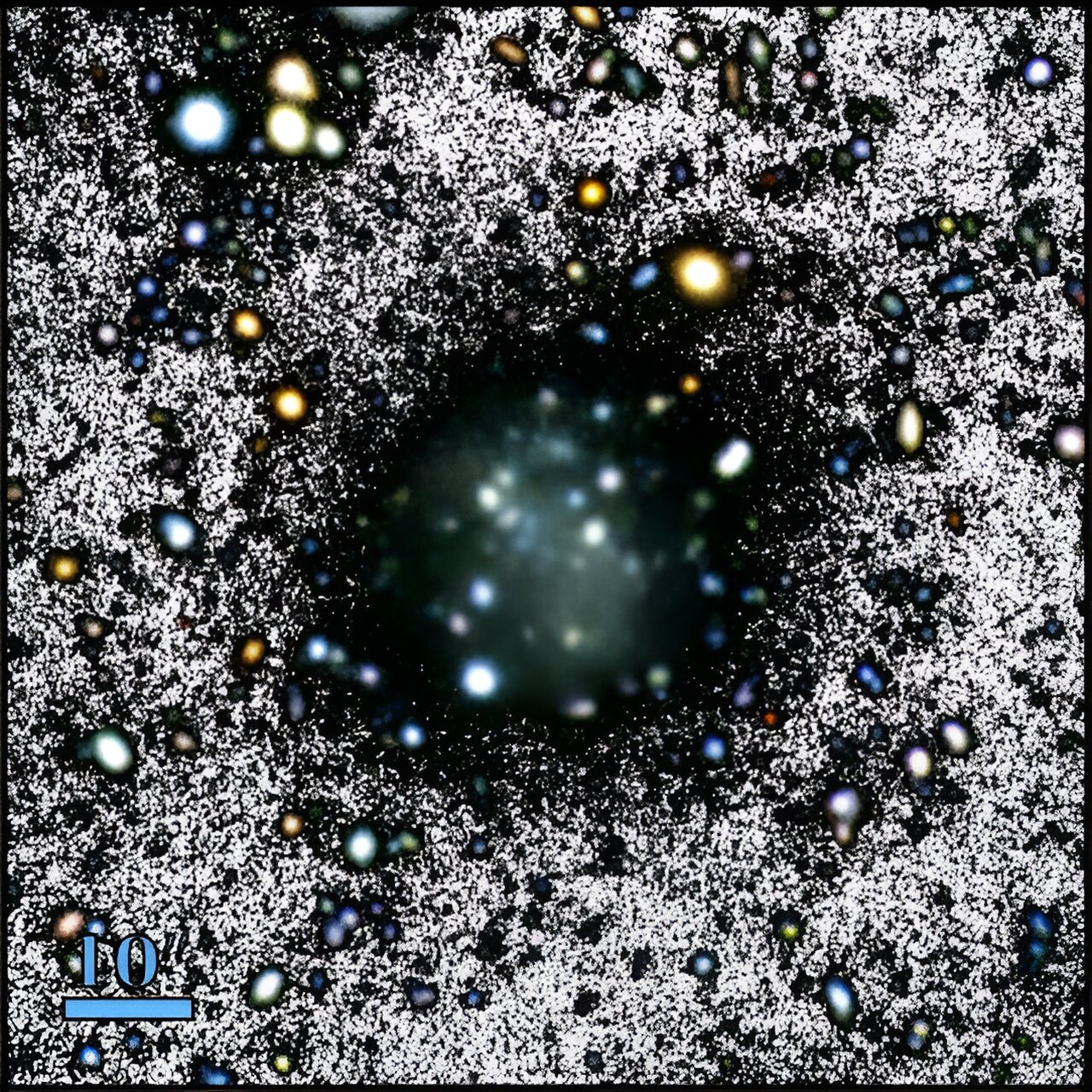 Područje od 100′′×100′′ oko Nube. Slika je kompozit RGB boja koristeći HiPERCAM trake g, r i i te crno-bijela slika g + r za pozadinu. Autori: arXiv (2023). DOI: 10.48550/arxiv.2310.1223.