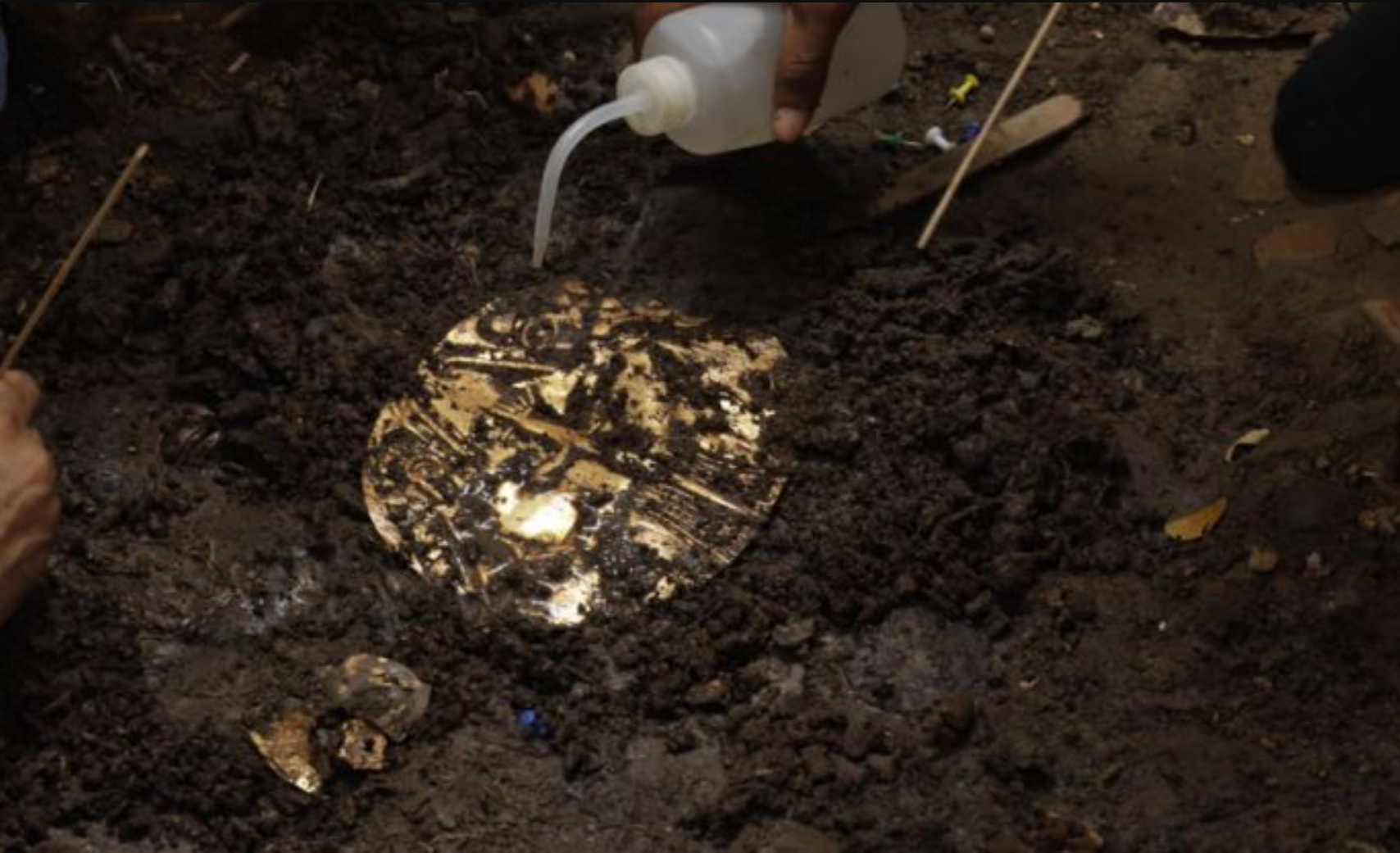Arheolozi u Panami pronašli drevnu grobnicu punu zlata