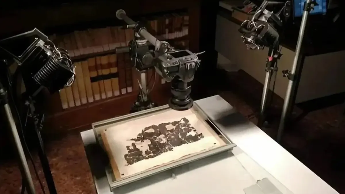Istraživači su koristili različite vrste tehnologija za dešifriranje drevnog papirusa. (Fotografija: Talijansko nacionalno istraživačko vijeće)