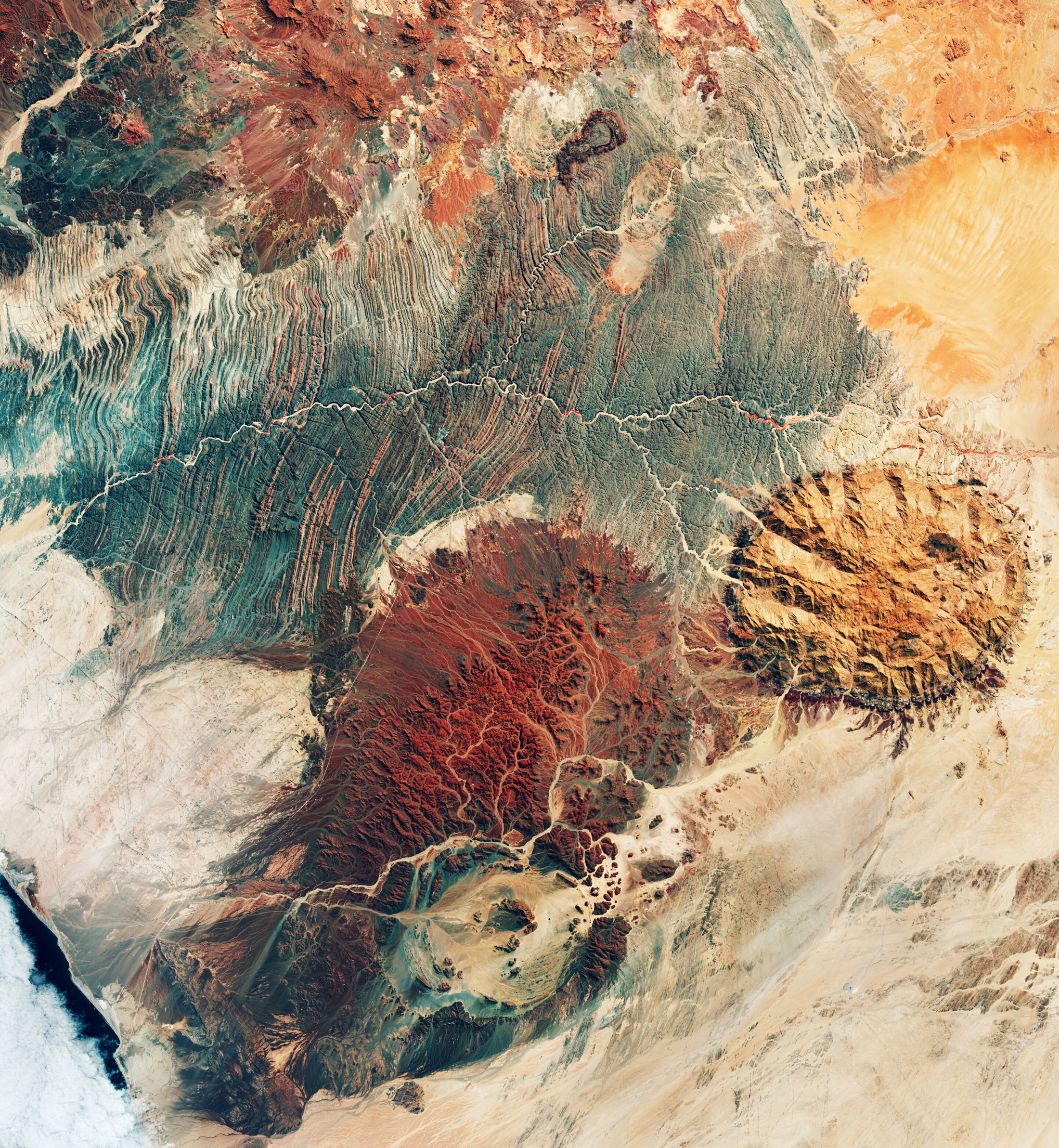 Iako ova slika može izgledati kao da prikazuje površinu Marsa, ona je zapravo snimljena tijekom misije Copernicus Sentinel-2 i otkriva zadivljujući teren sjeverozapadne Namibije. Zasluge: Copernicus-ESA.