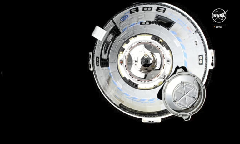 Boeingova letjelica Starliner priprema se za prvo spajanje s Međunarodnom svemirskom postajom u četvrtak, 6. lipnja 2024. Zasluge: NASA.