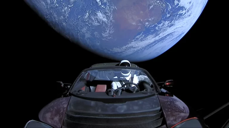 Astronomi zamijenili Roadster Elona Muska za novi asteroid. Zasluge: SpaceX.