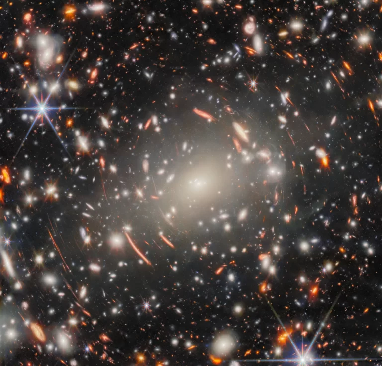 Najdublji pogled teleskopa James Webb na jednu točku svemira. (ESA/Webb, NASA i CSA, H. Atek, M. Zamani (ESA/Webb); priznanje: R. Endsley).
