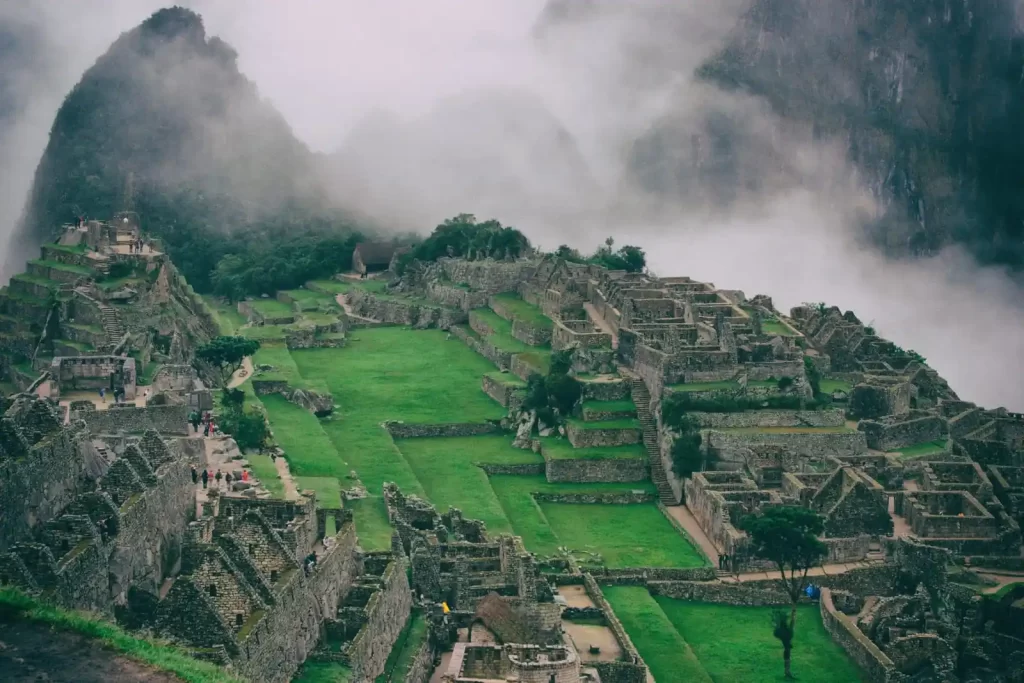 Zračni pogld na drevni grad Machu Picchu.