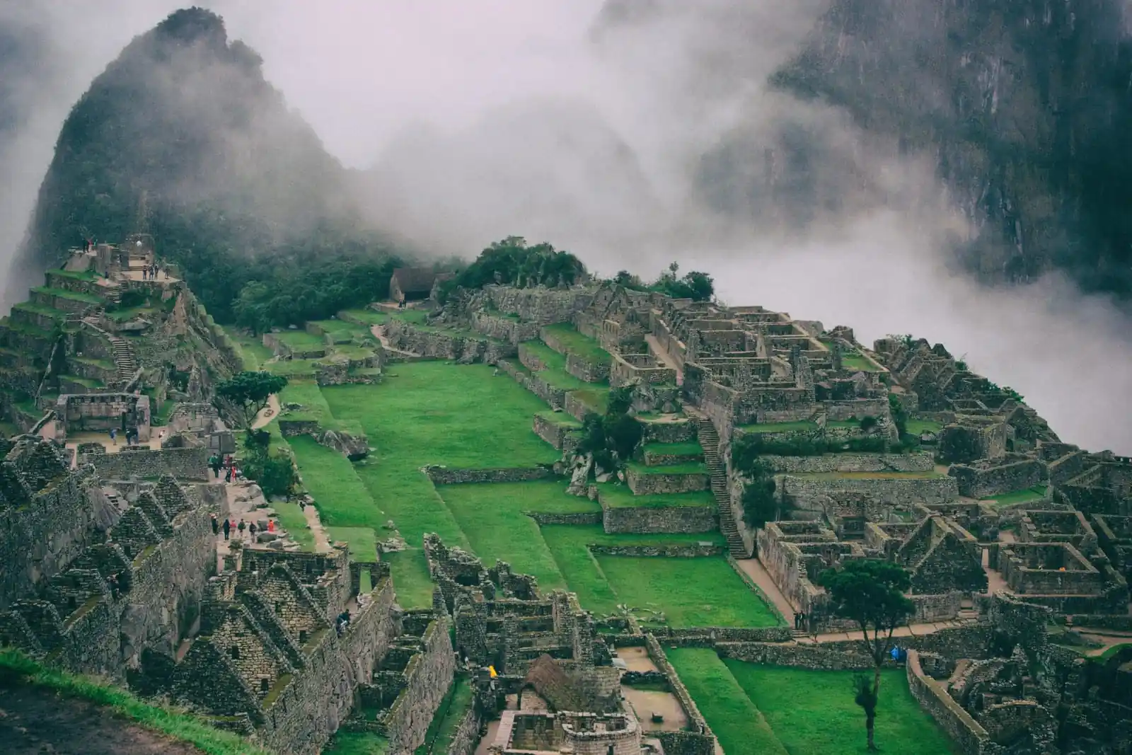 Zračni pogld na drevni grad Machu Picchu.