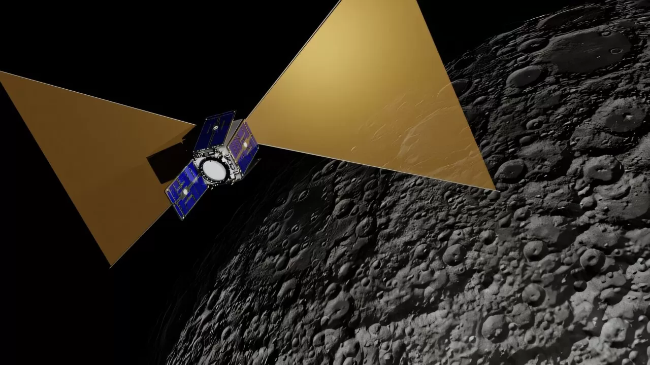 Vizualizacija britanske svemirske letjelice CosmoCube, koja bi s orbite oko Mjeseca — sa zaklonjene strane — bilježila iznimno slabe radijske signale iz ranog svemira. Autor ilustracije: Nicolo Bernardini (SSTL Ltd) & Kaan Artuc (Sveučilište u Cambridgeu).