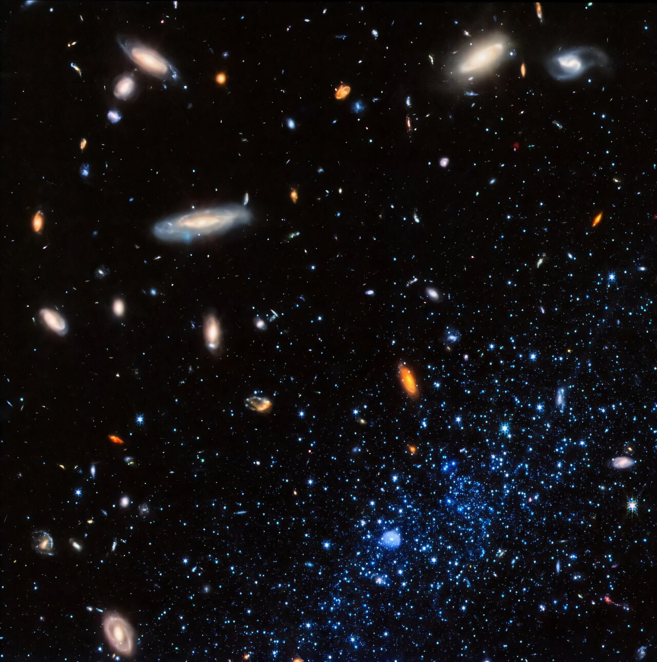 Na slici teleskopa James Webb vidljiv je niz galaksija različitih oblika i udaljenosti. Astronomi tragaju za drevnim, netaknutim galaksijama koje bi potvrdile postojeće razumijevanje svemira i teoriju Velikog praska. Izvor: NASA, ESA, CSA, Kristen McQuinn (STScI)