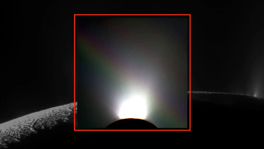 Pogled na dugu koju je stvorio Enkelad. Izvor: NASA/JPL-Caltech/Space Science Institute/Rubbrecht i sur.