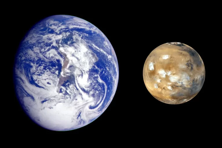 Zemlja i Mars. Zasluge: NASA.