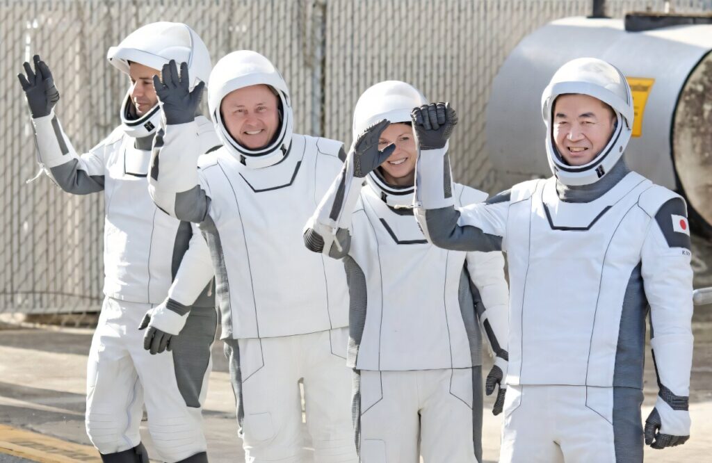 Četvero članova posade SpaceX Crew-11 evakuira se s Međunarodne svemirske postaje zbog zdravstvenog problema koji pogađa jednog od njih. Izvor: SpaceX/NASA.