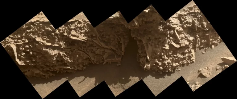 PIA26697. Zasluge: NASA/JPL-Caltech/MSSS