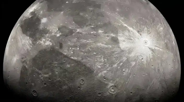 Ganimed, najveći Jupiterov mjesec, snimljen tijekom NASA-ine misije Juno.
