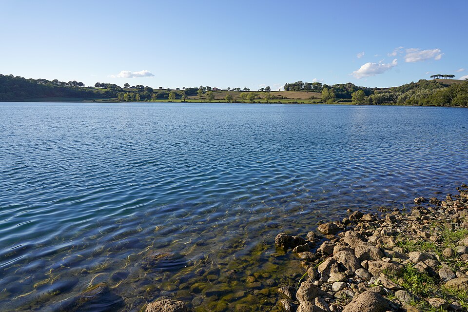 Jezero Mezzano u Italiji, u kojem je pronađen brončani mač